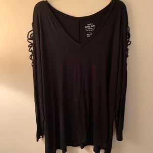 Torrid NWOT Black Top size 6